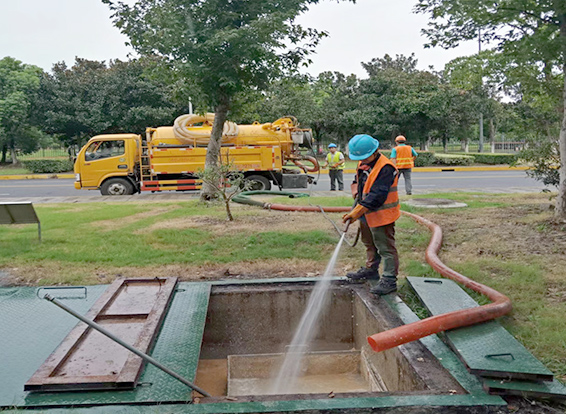 长岭化油池清理